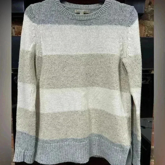 Banana Republic Crew Neck pullover Women’s Sweater. XS Wool Blend Striped - Picture 1 of 7